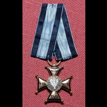 Krzyż Złoty Virtuti Militari