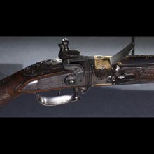 Wender type over-and-under flint-lock shotgun - detail